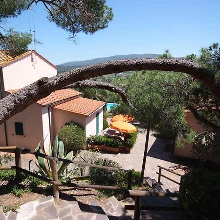 Residence Della Luna Порт-Аццурро Экстерьер фото