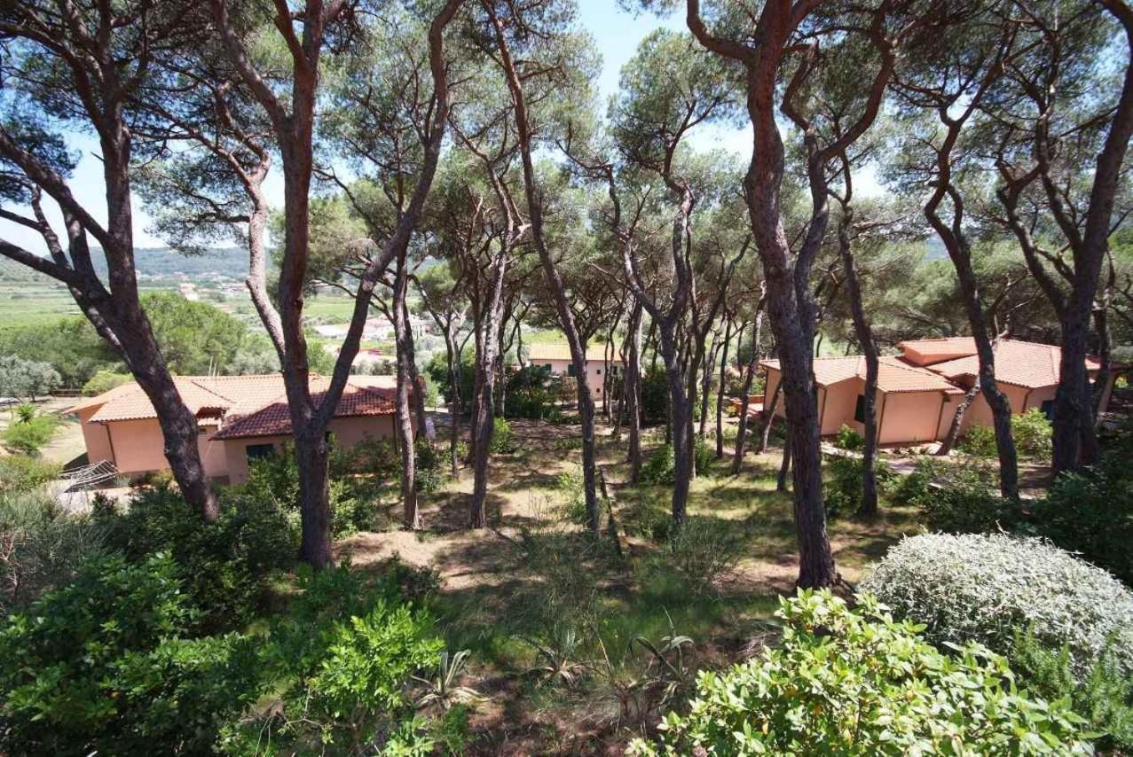 Residence Della Luna Порт-Аццурро Экстерьер фото